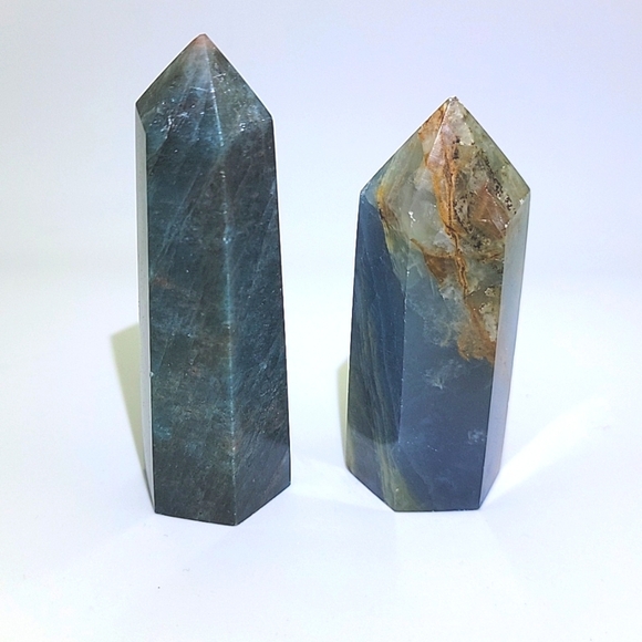 Lot of 2 Saphire Towers Earth Mined Natural Gemstone Hand Made 3.5" & 3" Tall - Picture 3 of 6